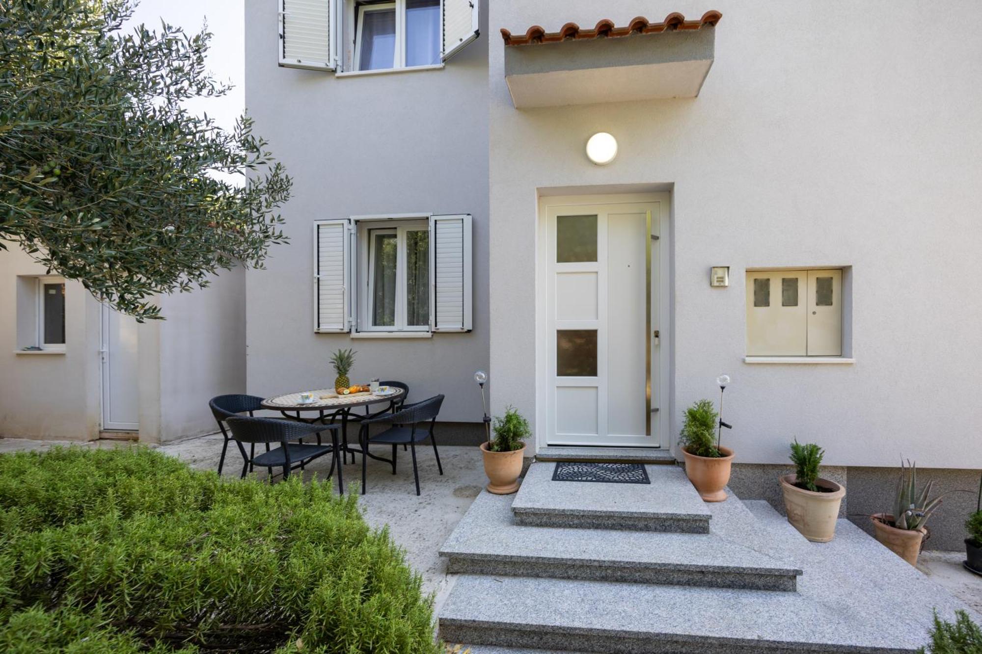 Kaštela Casa Felice Apartments-Holiday Home מראה חיצוני תמונה
